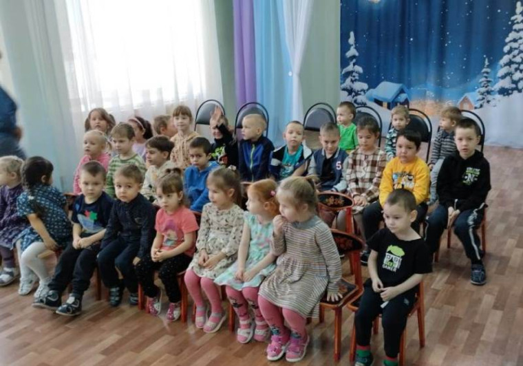 Обучающиеся объединения &quot;Юный театрал&quot; посетили кукольный спектакль Ульяновского кукольного театра &quot; Белоснежка&quot;.