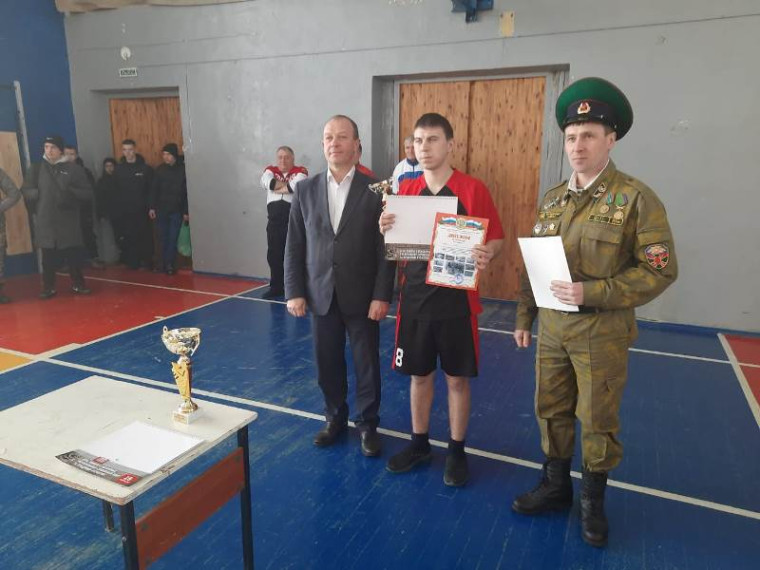15 февраля в Старомайнском технологическом техникуме прошёл районный турнир по волейболу памяти воина-интернационалиста Ю.В.Кологреева.